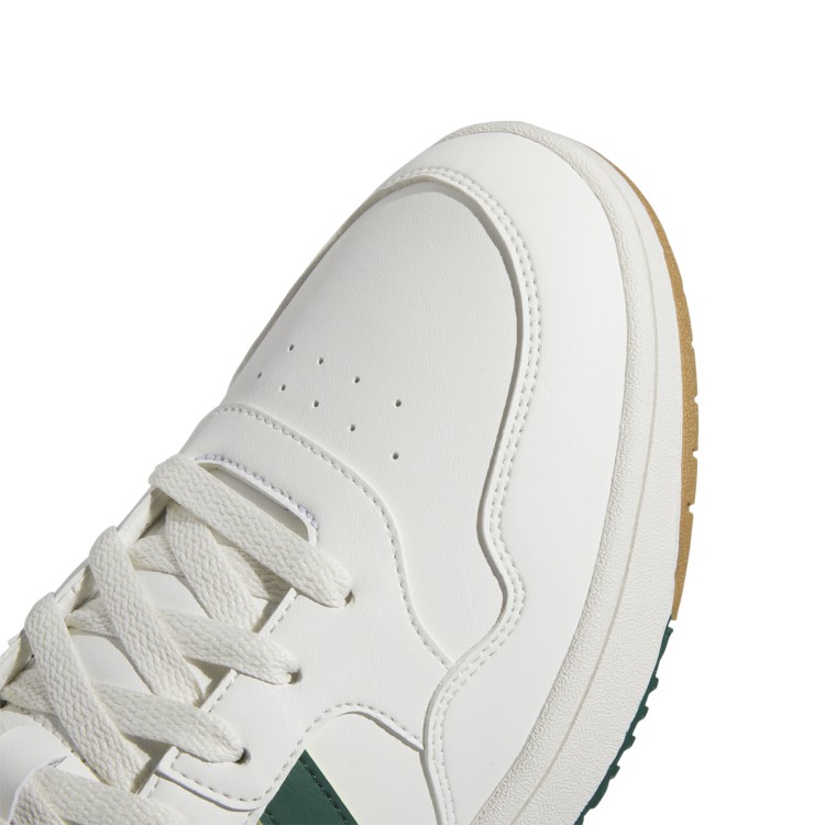 IG5570_8_FOOTWEAR_Photography_Detail View 1_white.jpg