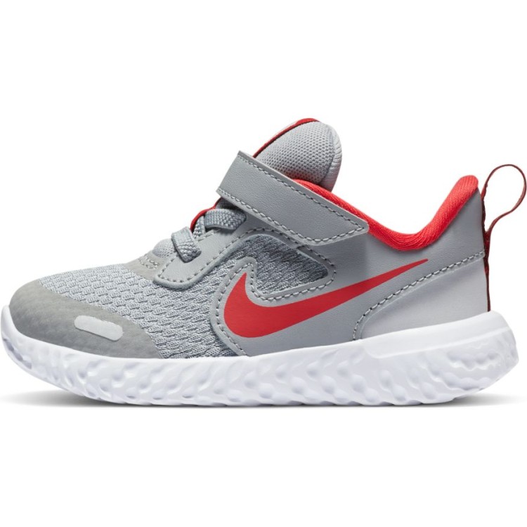  Nike Revolution 5 BQ5673 013