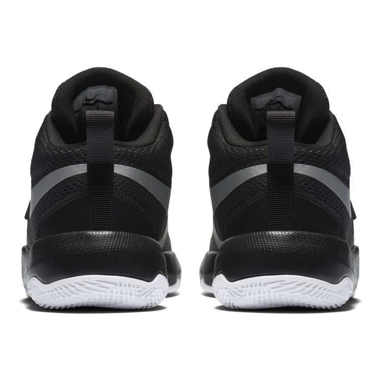 buty Nike Team Hustle D 8 (GS) Basketball 881941 001