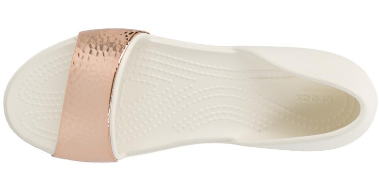 sandały Crocs Lina Dorsay Hammered Met Flt W 205