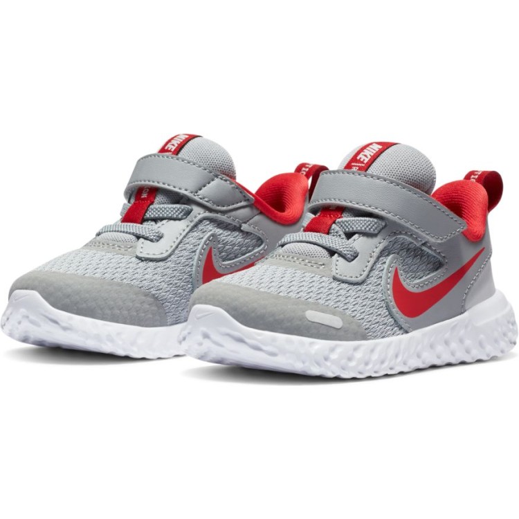 Nike Revolution 5 BQ5673 013