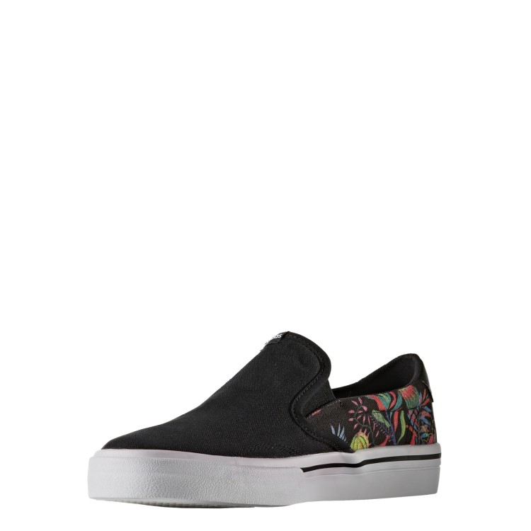 buty adidas GVP Slip-On AW4019