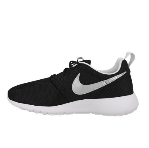 buty Nike Roshe One (GS) 599728 021