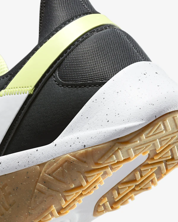 Nike Legend Essential 2 CQ9356 016