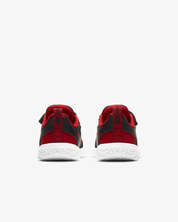  Nike Revolution 5 BQ5673 017