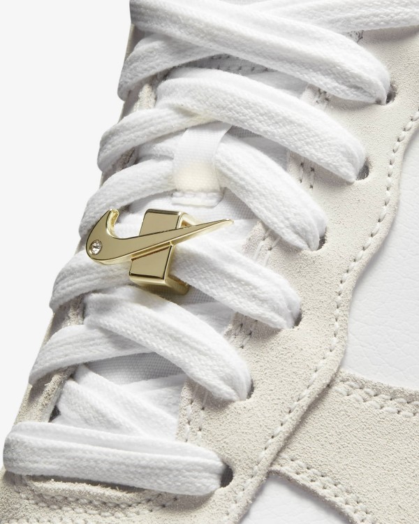 Nike Air Force 1 '07 SE WMNS DA8302 101