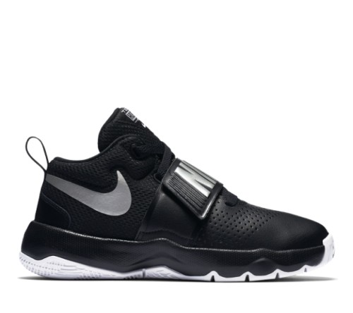 buty Nike Team Hustle D 8 (GS) Basketball 881941 001