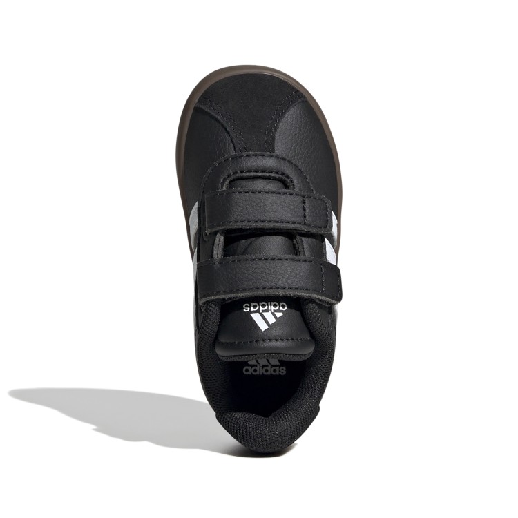 ID9156_3_FOOTWEAR_Photography_Top Portrait View_white.jpg
