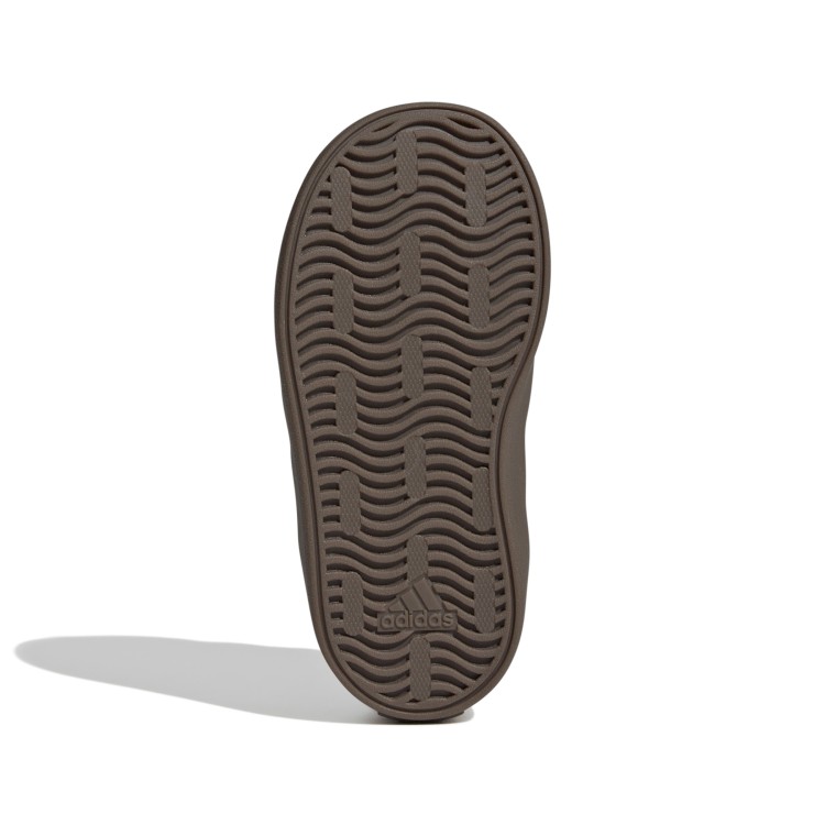 ID9156_4_FOOTWEAR_Photography_Bottom View_white.jpg