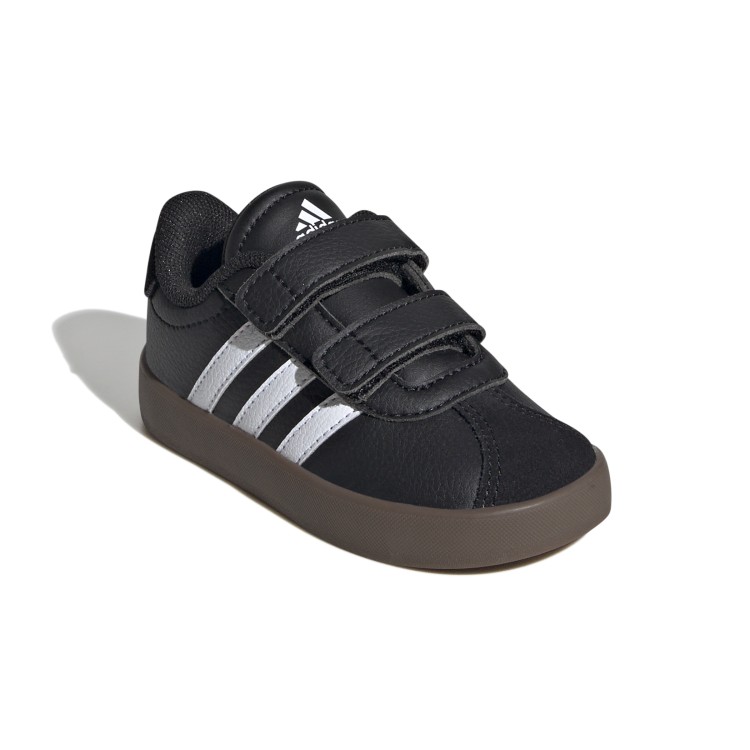 ID9156_6_FOOTWEAR_Photography_Front Lateral Top View_white.jpg