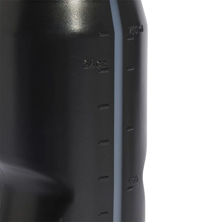 bidon adidas Tiro Bot 0.75L IW9827