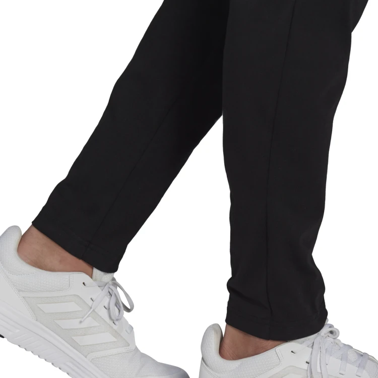 spodnie adidas Essentials Tapered GK9222