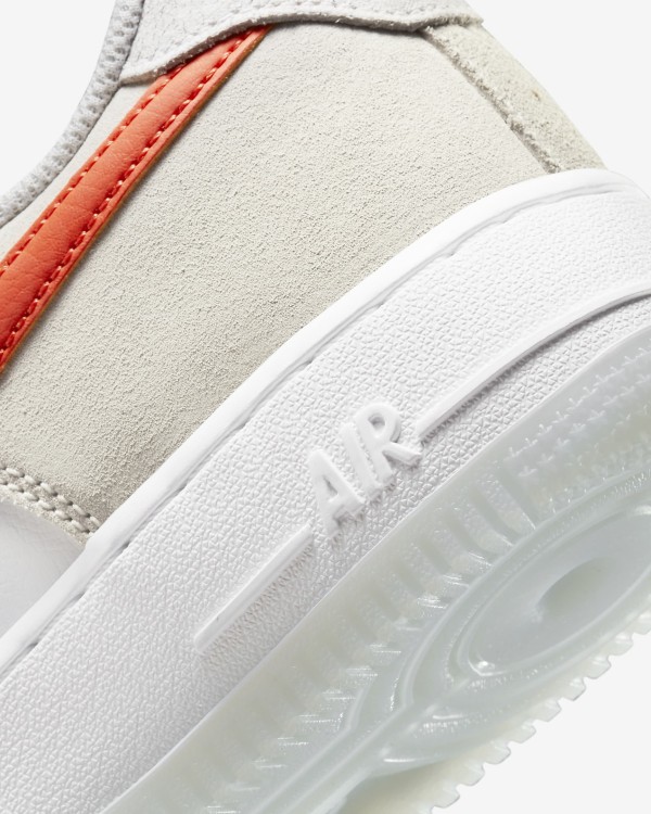 Nike Air Force 1 '07 SE WMNS DA8302 101