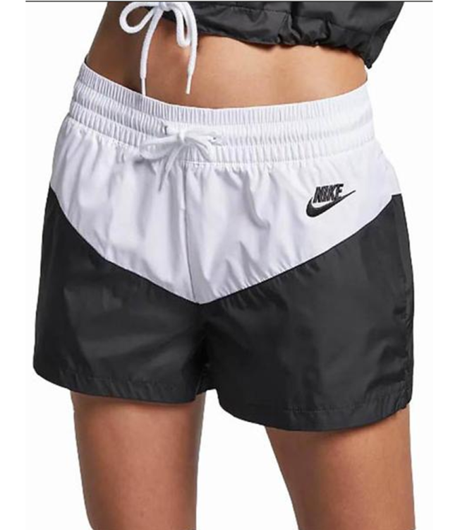 spodenki Nike Sportswear Heritage AR2362 011