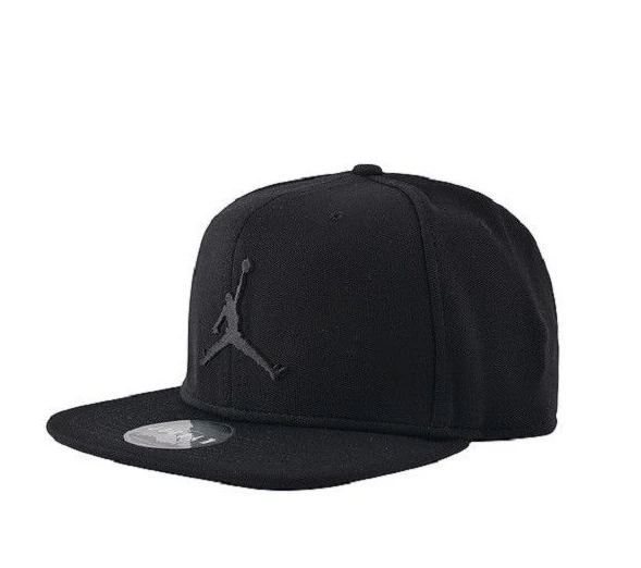 czapka Air Jordan Jumpman Snapback 861452 010.jpg