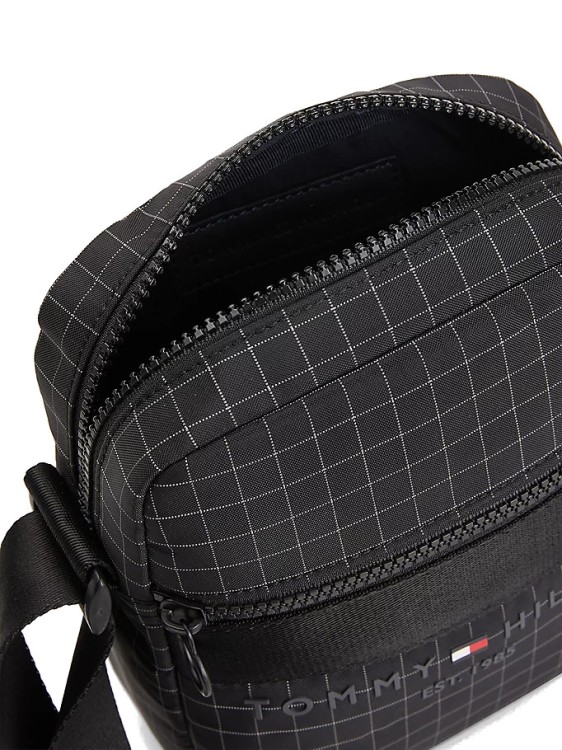 torebka Tommy Hilfiger AM0AM08679BDS