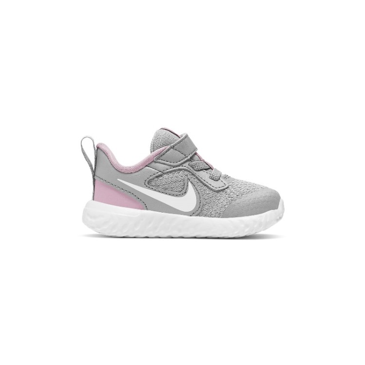 Nike Revolution 5 BQ5673 021