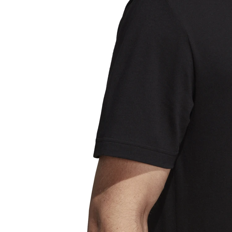  koszulka adidas Must Haves Badge of Sport Tee DT9933 