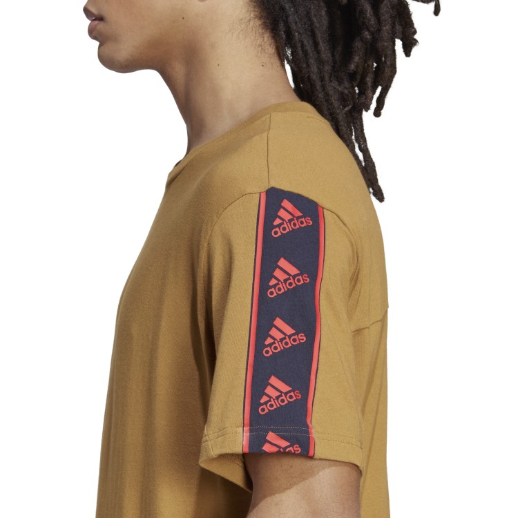 koszulka adidas Brandlove Tee IC6803