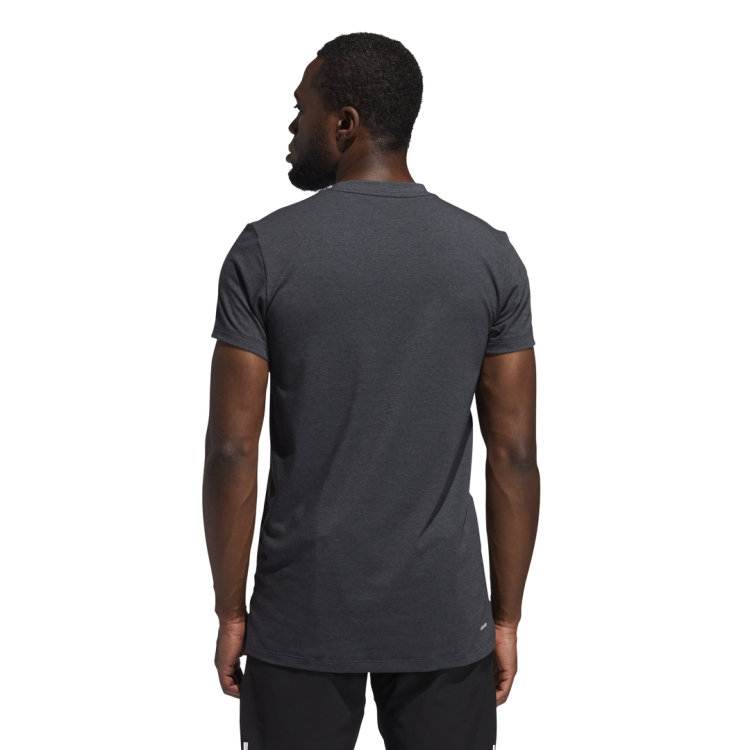  koszulka adidas  Studio Tech Tee GM0627