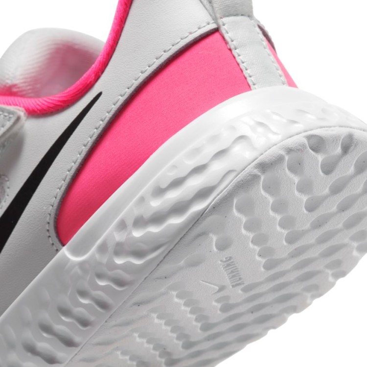  Nike Revolution 5 BQ5672 010 