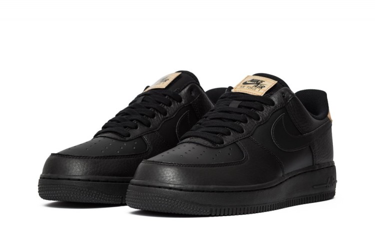 buty Nike Air Force 1 '07 LV8 718152 016