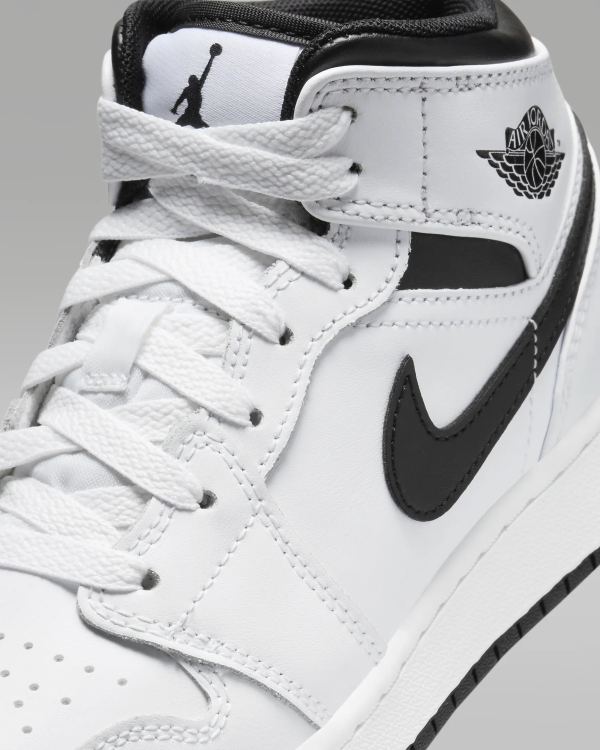 Nike Air Jordan 1 Mid GS DQ8423 132